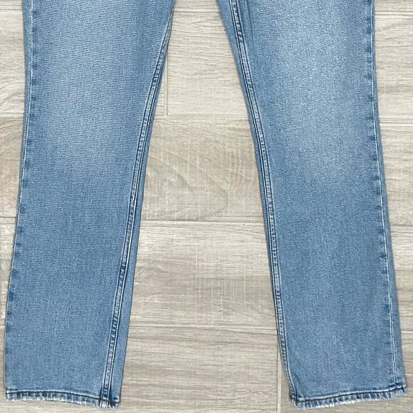 Abercrombie & Fitch The ‘90s Slim Straight Ultra High Rise Asymmetrical Jeans - Picture 7 of 15